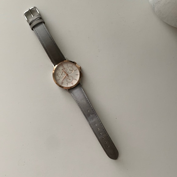 Fossil womens watch gray leather - Picture 1 of 4